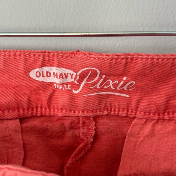 Old Navy Pixie Coral Shorts - Picture 4 of 6